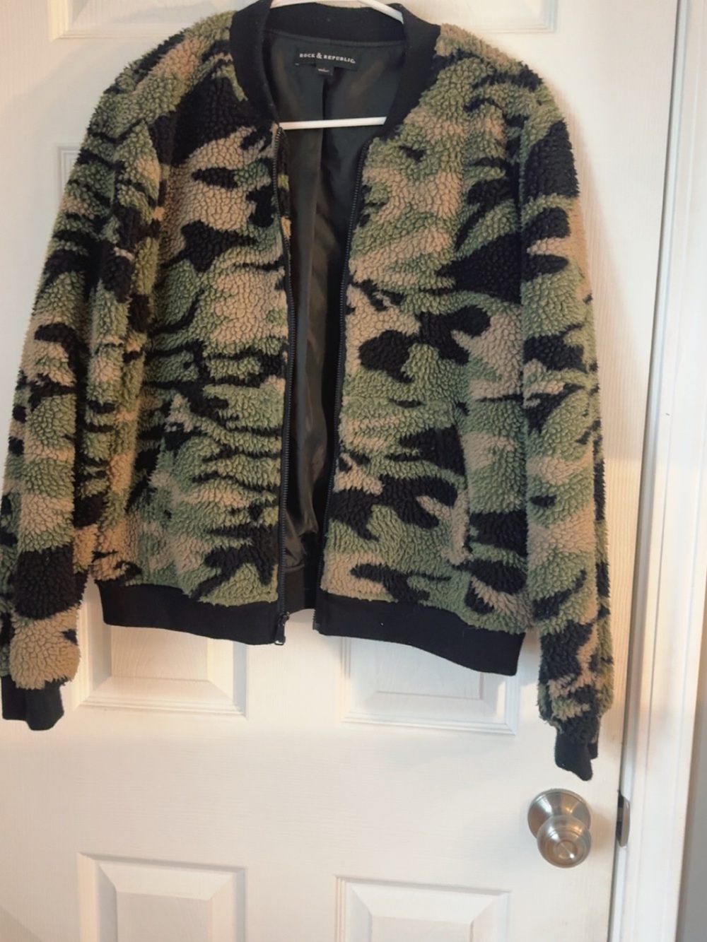 Rock & Republic Camo Sherpa Teddy Bomber Jacket Size XL